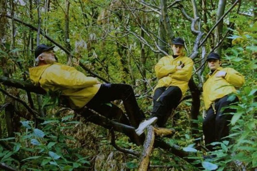 EVENT-TOUR: ALTERNATIVE LEADERSHIP: COLLECTIVE RELAXATION